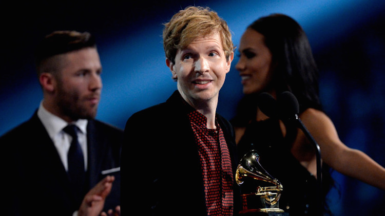 news/150209-beck-grammy.jpg