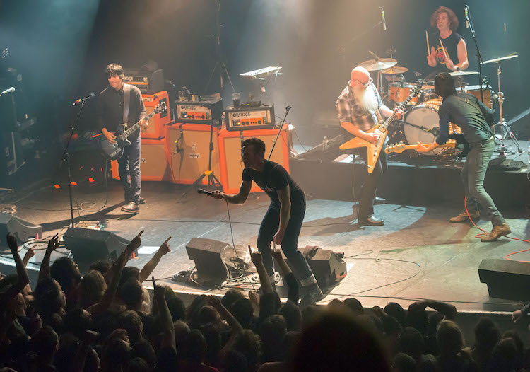 news/151113-paris-bataclan-03.jpg
