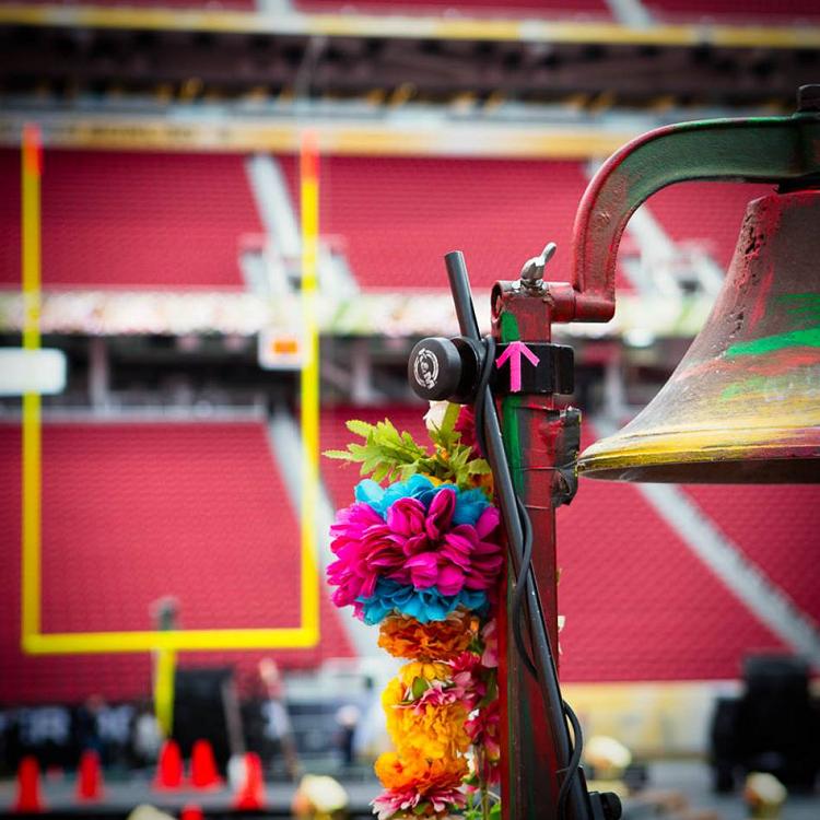 news/160207-coldplay-halftime-show-superbowl-02.jpg