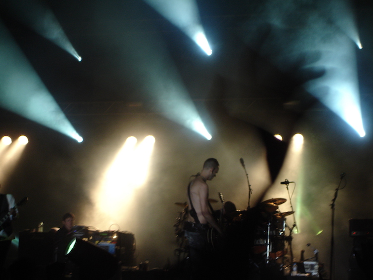 news/placebo-strike-twenty-plus-one-years-01-ros.JPG